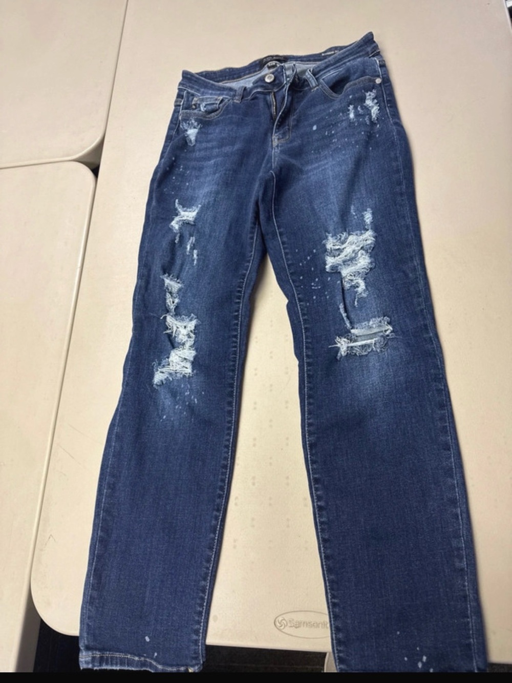 Judy Blue Mid/Dark Blue Ripped Straight Leg Jeans